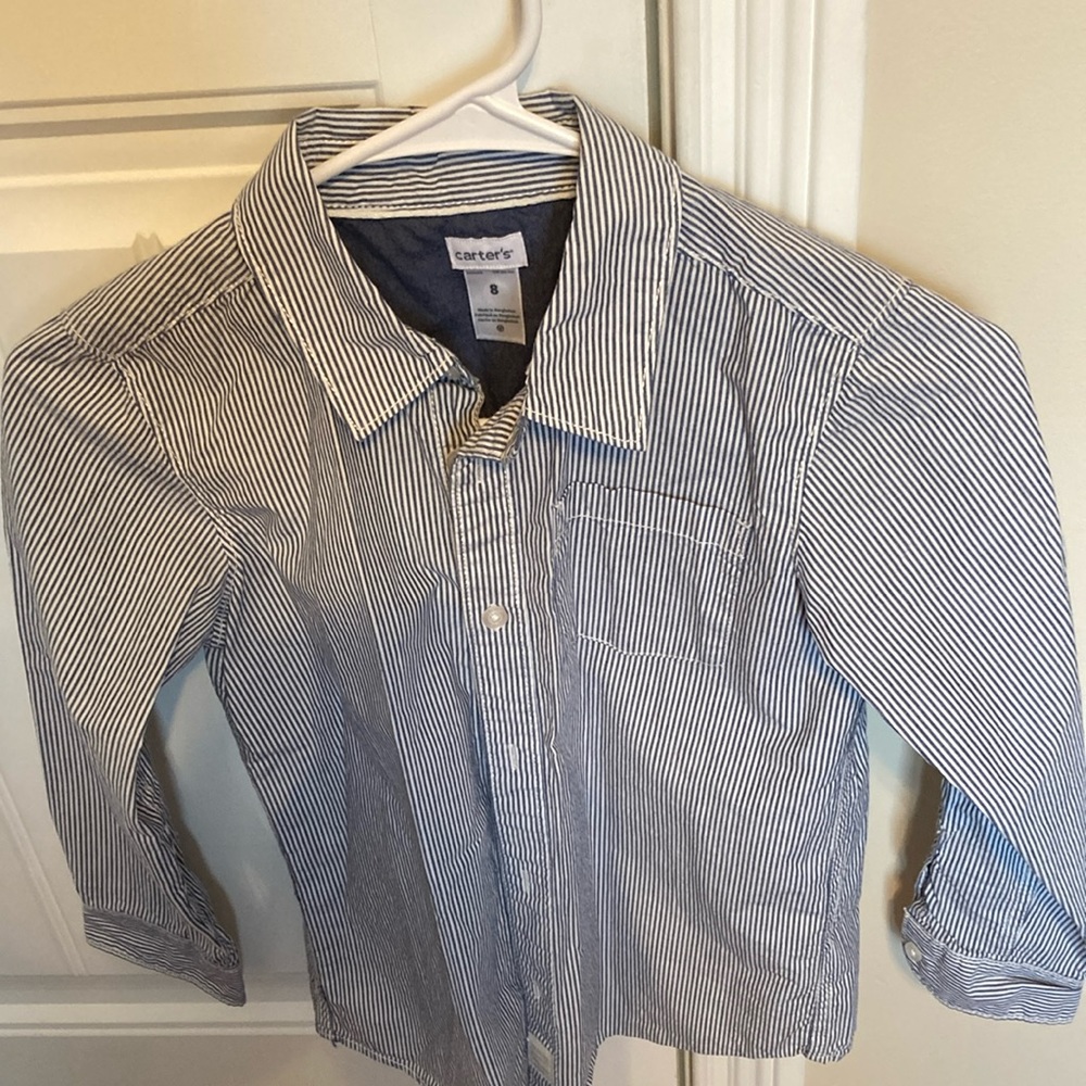 Boys’ size 8 Carter’s button down shirt
